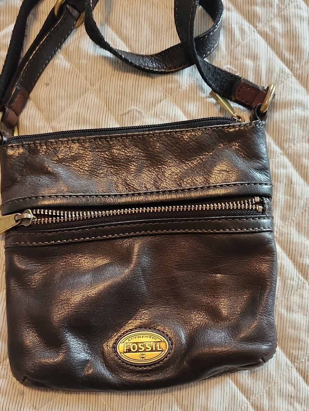Fossil Black Leather Crossbody Bag with Gold Accent